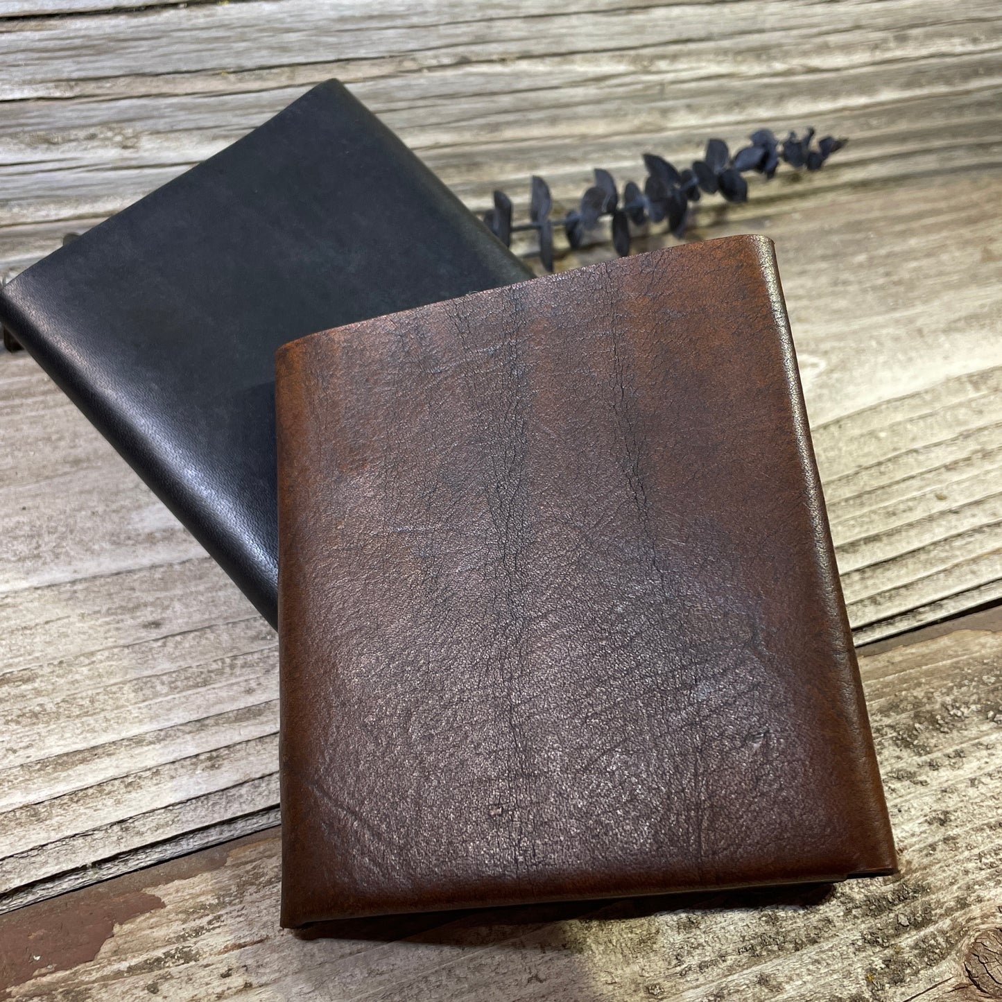 Simple Leather By-Fold Wallet